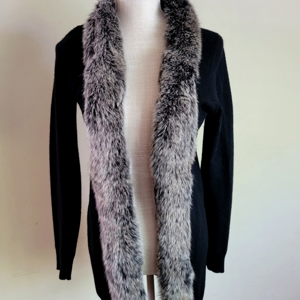 RARE!!! BLOOMINGDALE CASHMERE FOX FUR TRIM BLACK LONG SLEEVE CARDIGAN